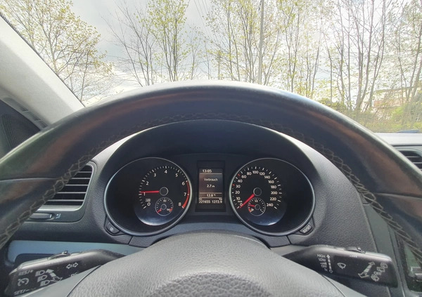Volkswagen Golf cena 16900 przebieg: 220000, rok produkcji 2010 z Urzędów małe 301